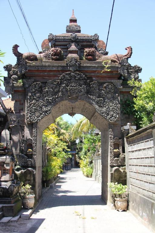 Nakula Guest House Kuta  Exterior photo